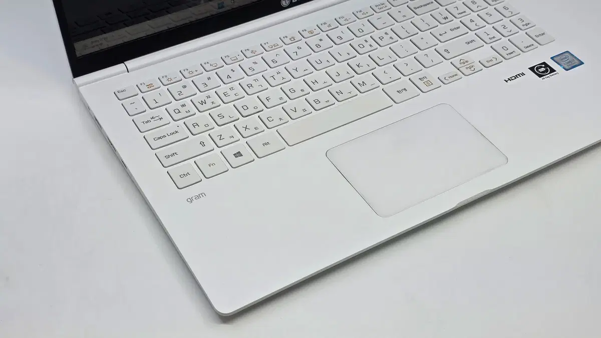 LG Gram 15 インチ i7 512GB 中古ノートパソコン 15Z980-GP